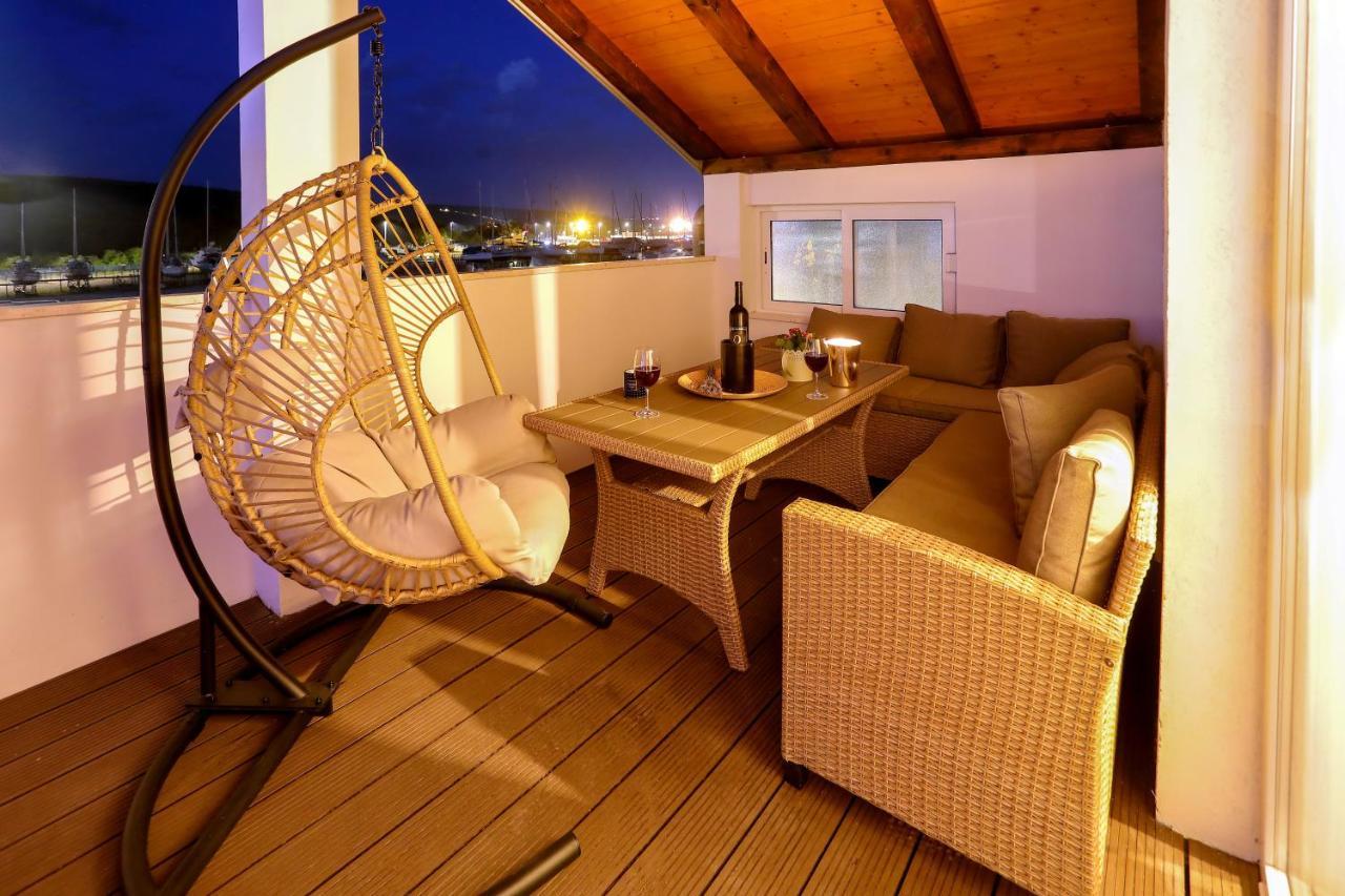 Luxury Apartments Monika Near The Sea With Private Parking Bibinje Exterior photo