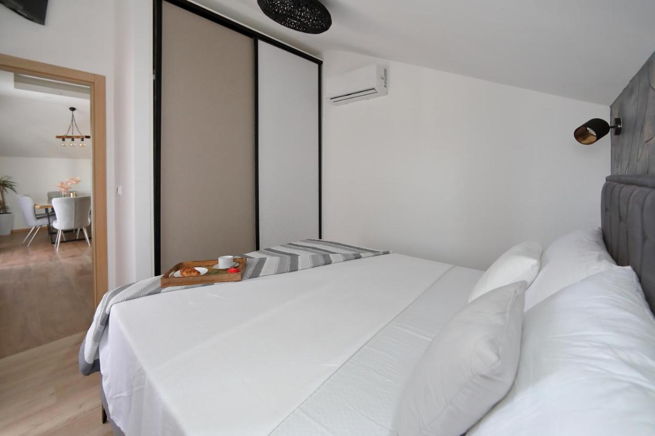 Luxury Apartments Monika Near The Sea With Private Parking Bibinje Exterior photo