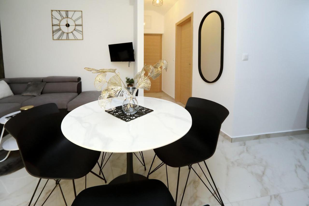 Luxury Apartments Monika Near The Sea With Private Parking Bibinje Exterior photo