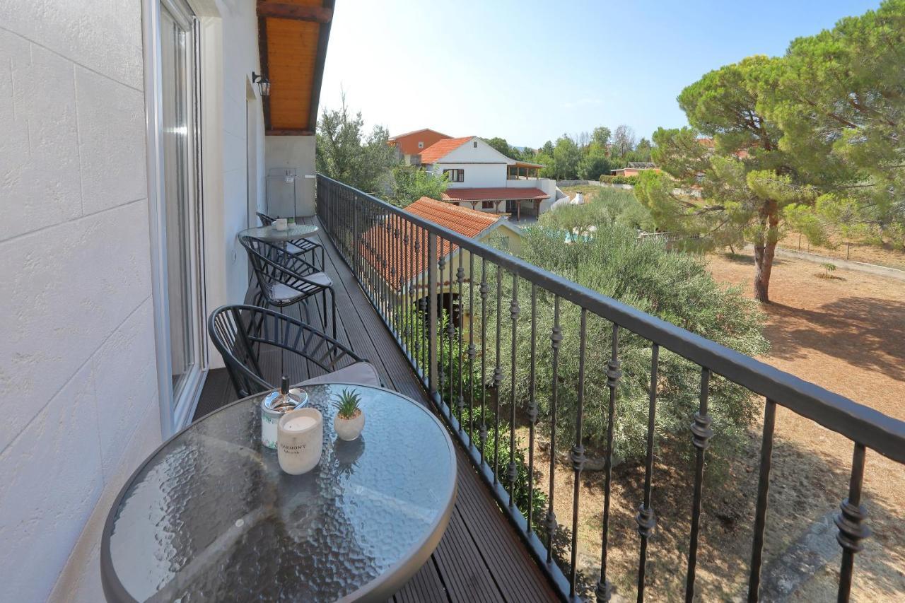 Luxury Apartments Monika Near The Sea With Private Parking Bibinje Exterior photo